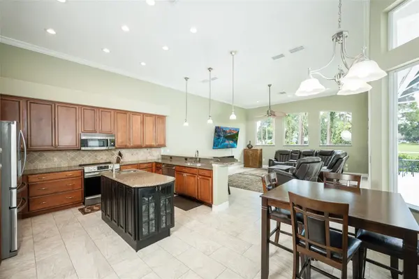 5429 BURNT HICKORY DR, Valrico, FL 33596