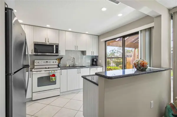 5257 MYRTLE WOOD #29, Sarasota, FL 34235