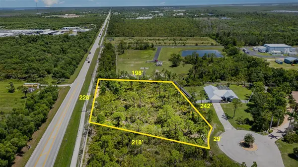 9437 TREASURE LAKE CT, St James City, FL 33956
