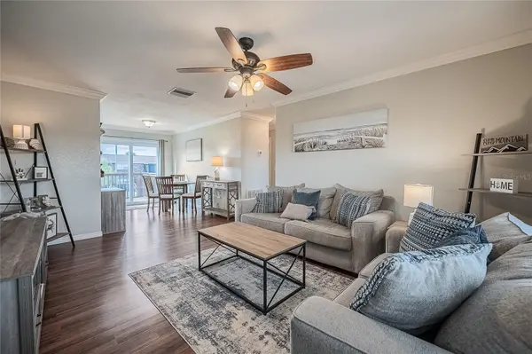 1920 E EDGEWOOD DR #L4, Lakeland, FL 33803