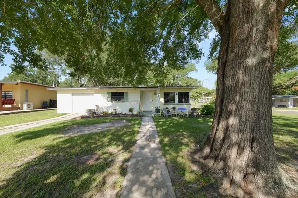 621 HILLSIDE DR, Lakeland, FL 33803