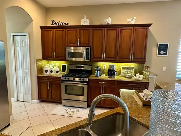 137 MEDICI TER, North Venice, FL 34275