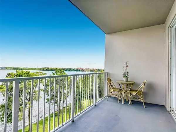 13427 BLUE HERON BEACH DR #402, Orlando, FL 32821