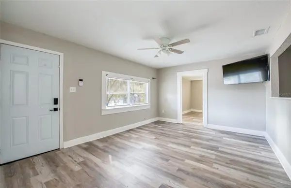 1516 E WATERS AVE, Tampa, FL 33604