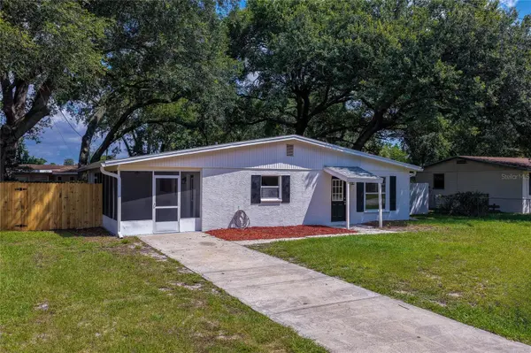 1220 LEON LN, Daytona Beach, FL 32117
