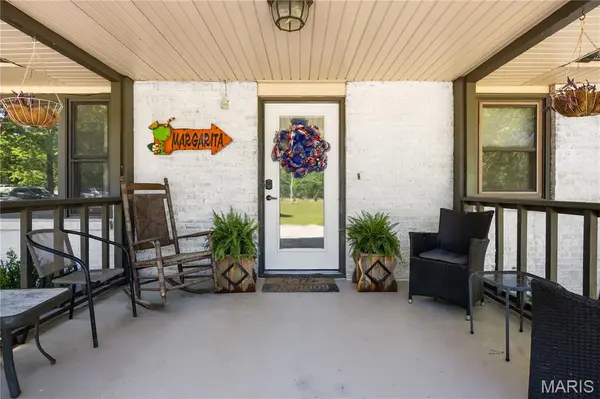 59 Oak Hill RD, Eldon, MO 65026