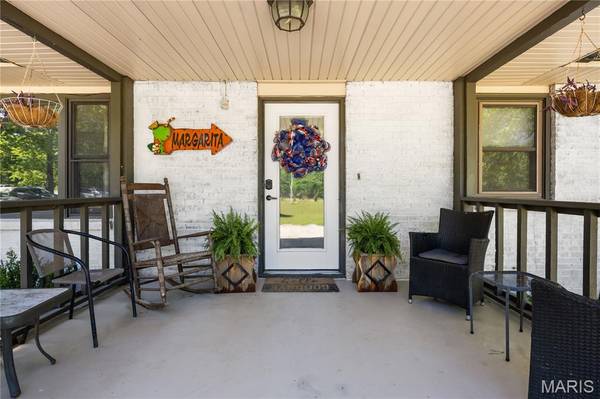 59 Oak Hill RD, Eldon, MO 65026
