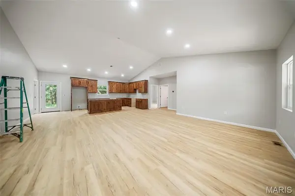 10082 Private Drive 5294, Rolla, MO 65401