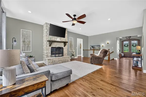 524 Stonewolf Creek DR, Wentzville, MO 63385