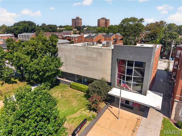 4331 Lindell BLVD, St Louis, MO 63108