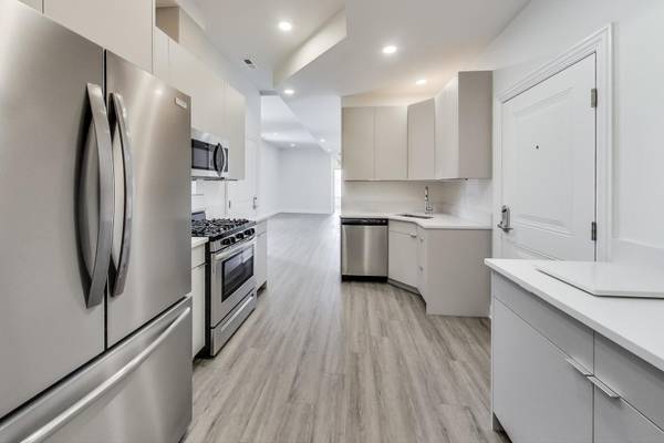 2312 W Ohio ST #2S, Chicago, IL 60612