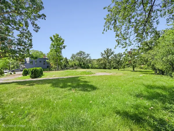 3010 Meyers RD, Oak Brook, IL 60523