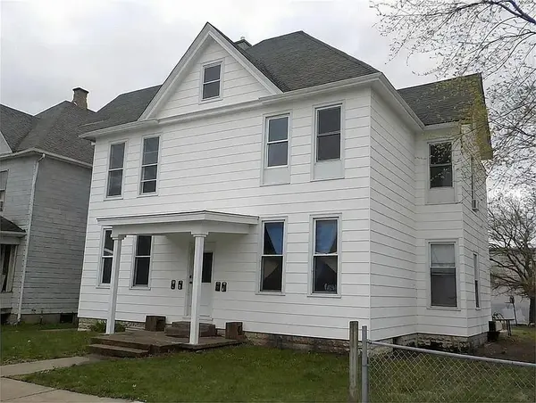 1819 W 3rd ST, Davenport, IA 52802