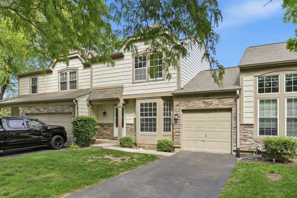 1343 Seabury CIR, Carol Stream, IL 60188