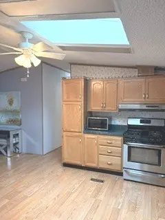 32544 N Center LN, Grayslake, IL 60030
