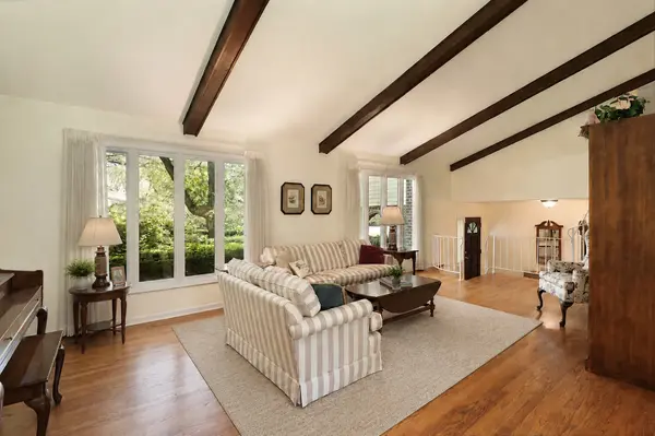 640 Wilmot RD, Deerfield, IL 60015