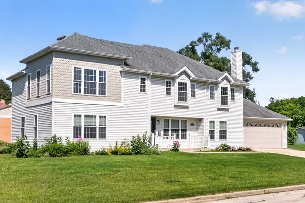 1142 S Cornell AVE, Villa Park, IL 60181