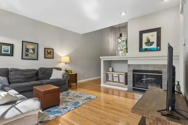 6064 Delaney DR #5103, Hoffman Estates, IL 60192