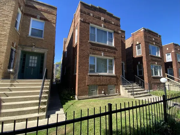 8036 S Dobson AVE, Chicago, IL 60619