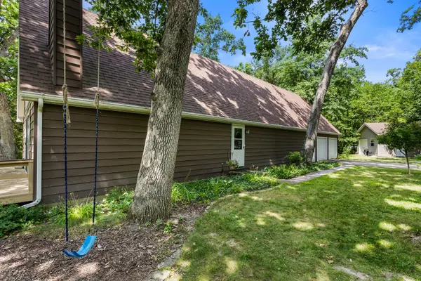 667 County Road 3350 N, Fisher, IL 61843