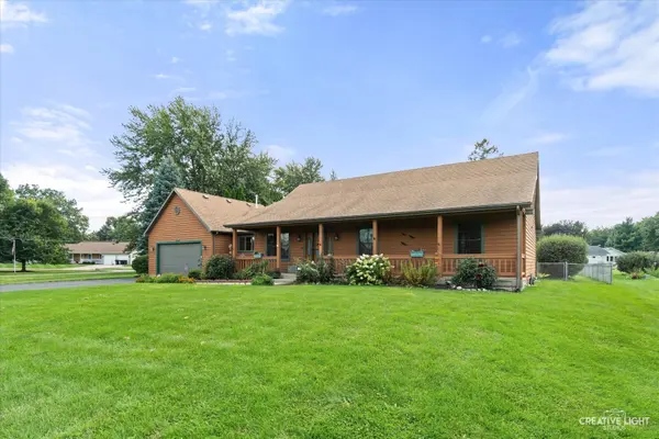 1684 Hilda DR, Lake Holiday, IL 60548