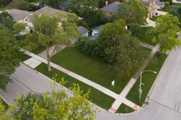 1545 N Kaspar AVE, Arlington Heights, IL 60004