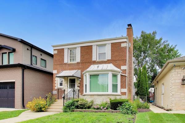 2908 W Birchwood AVE, Chicago, IL 60645
