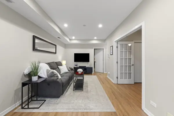 1737 W Division ST #203, Chicago, IL 60622