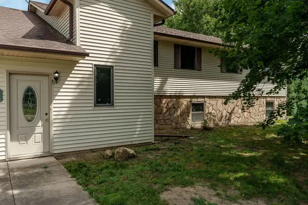 2379 Circle DR, Belvidere, IL 61008