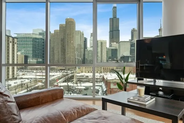 123 S Green ST #706B, Chicago, IL 60607