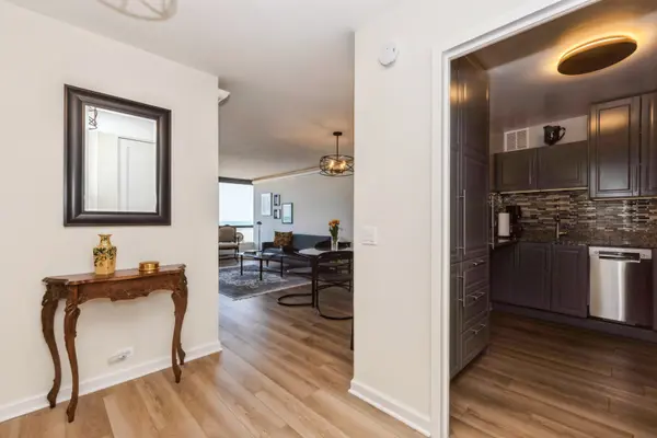 5415 N Sheridan RD #2905, Chicago, IL 60640