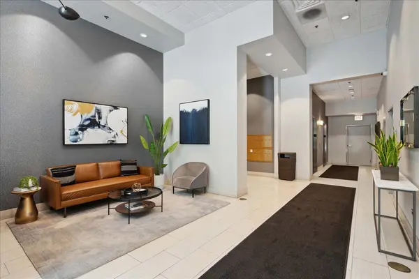 400 W Ontario ST #1404, Chicago, IL 60654