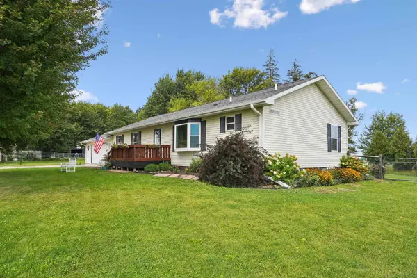 14297 R AVE, Randalia, IA 52164