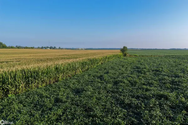 County Road G44X, Grandview, IA 52752