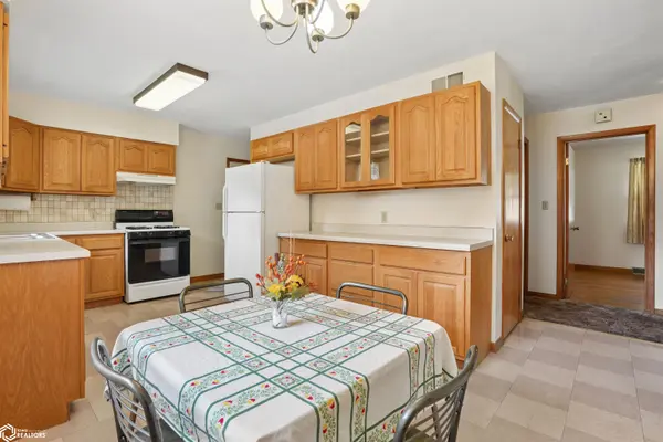 1801 Dehn ST, Burlington, IA 52601