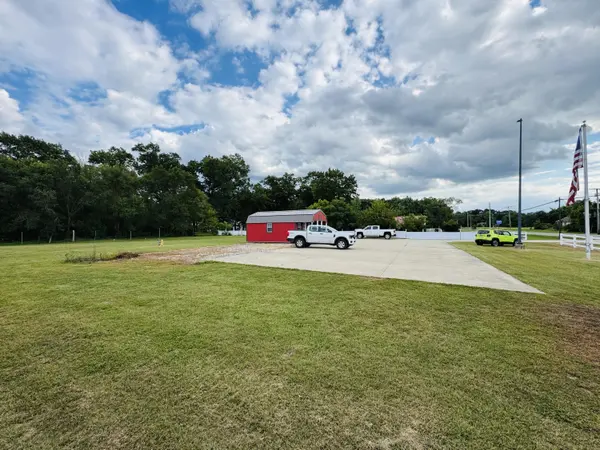 2260 S Us 35, Knox, IN 46534