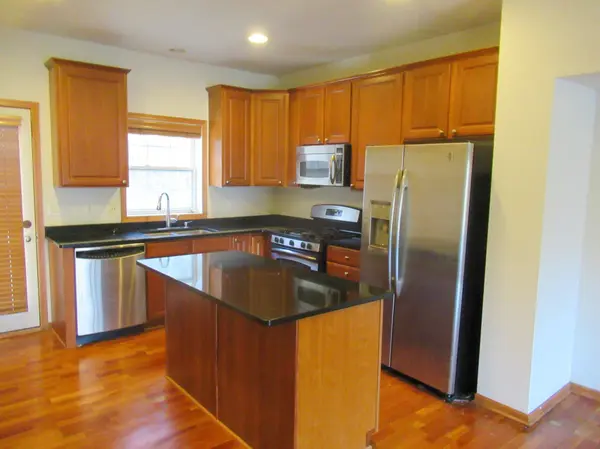 4002 Cedar Grove LN, Eagan, MN 55122