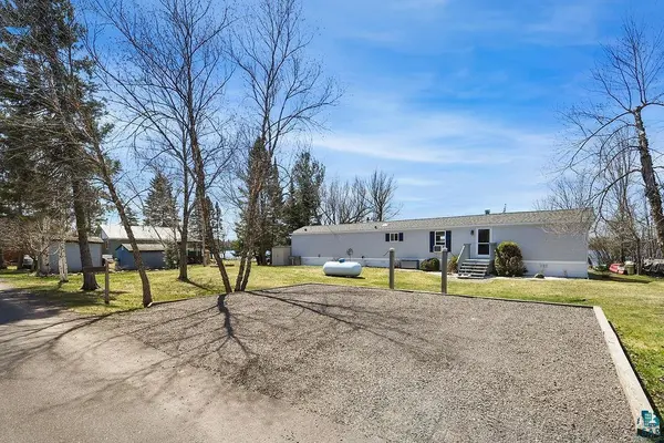 7981 S Dowling Lake RD E, Superior, WI 54880