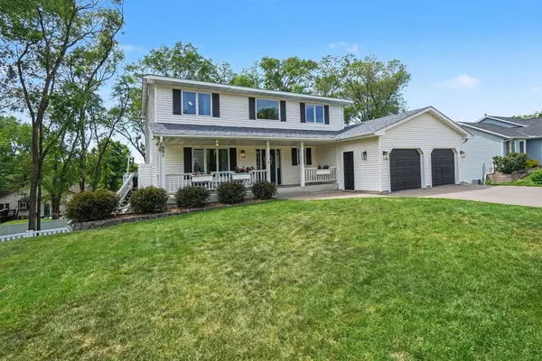685 Flora SQ, Prescott, WI 54021