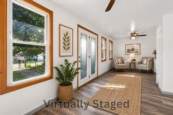 32 Maryland AVE E, Saint Paul, MN 55117