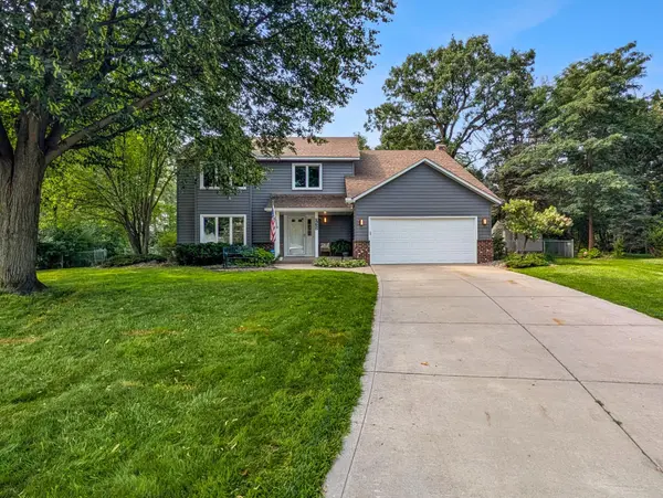 13655 Henna CT, Apple Valley, MN 55124