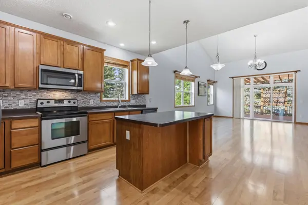 1767 Fescue CT, Shakopee, MN 55379