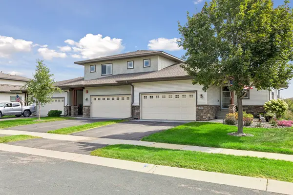 1232 Vernon DR, Carver, MN 55315