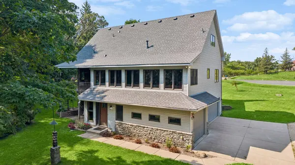 11415 242nd CT E, Lakeville, MN 55044