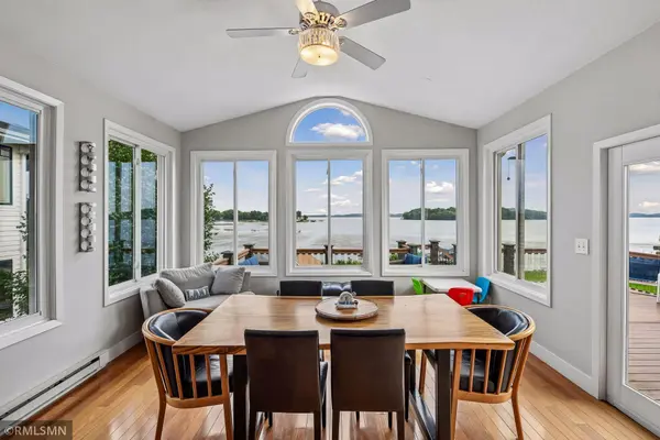300 W Lake ST, Waconia, MN 55387