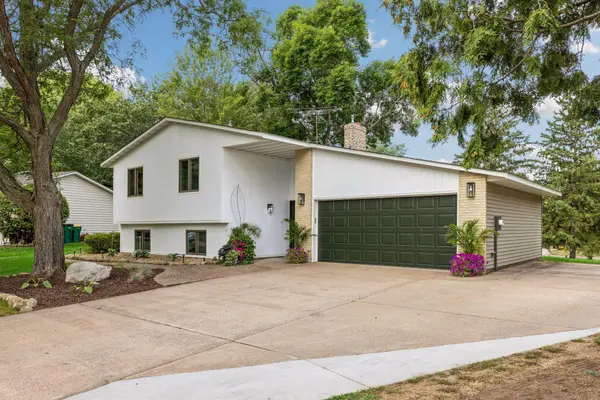 2660 Fairlawn DR, Stillwater, MN 55082