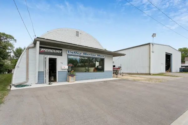 100 WATER ST, Menasha, WI 54952