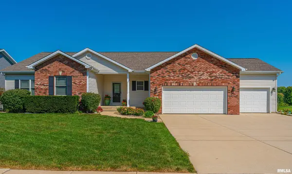 1516 N UNION ST, Lincoln, IL 62656