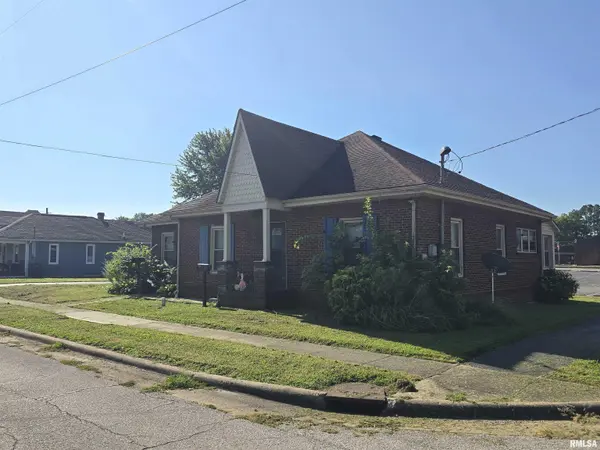 125 VIRGINIA ST, Carterville, IL 62918