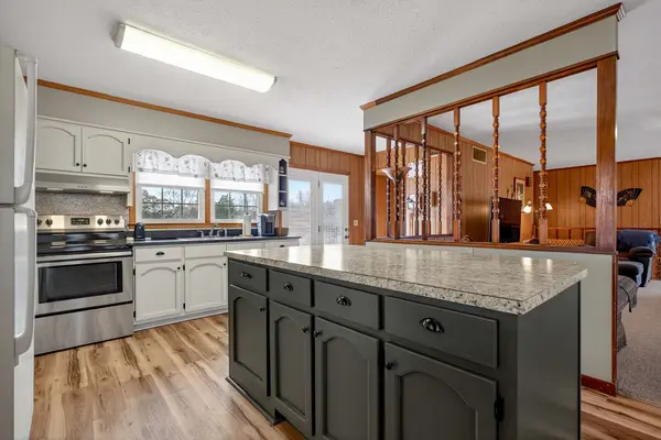 468 Green Hill Rd, Smithville, TN 37166